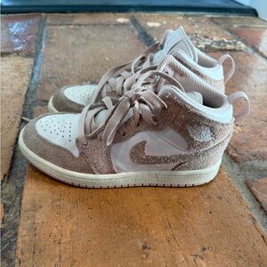 Nike Kids High-Top Sneakers in Tan and White